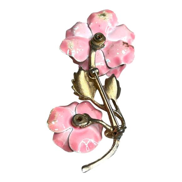 Vintage Metal Art Pink Flower Green Leaves Faux Pearls Center Articulated Brooch - Picture 3 of 9